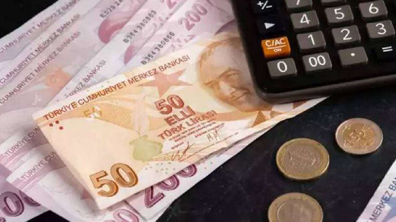 Özgür Erdursun işe başlama tarihine göre emeklilik şartlarını açıkladı: 7.000, 4.500 ve 7.200 gün kuralı, o şartı sağlayanlar emekli! 5